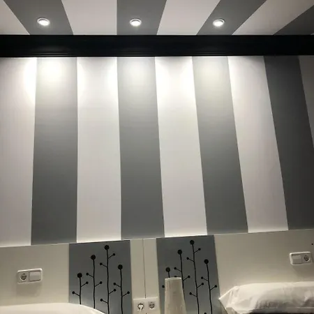 Angeles Apartment *